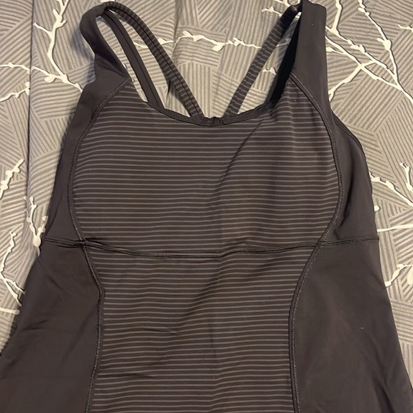 Lululemon cross back tank - Picture 2 of 3
